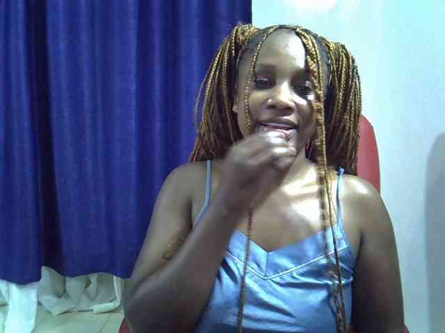 Sexyevonne webcam