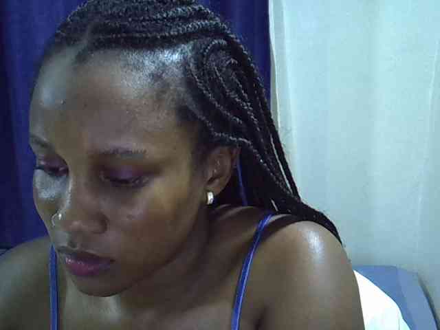 Sexyevonne webcam