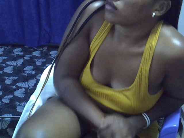 Sexyevonne webcam