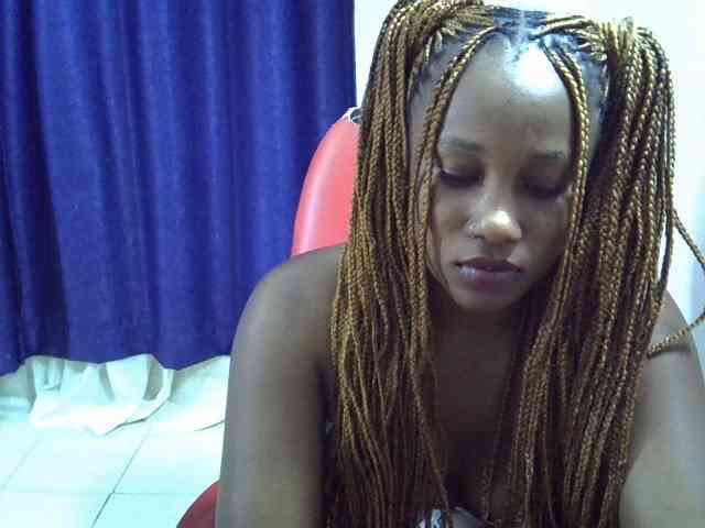 Sexyevonne webcam