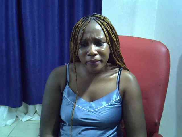 Sexyevonne webcam
