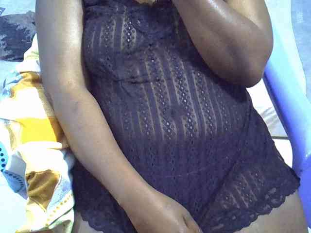 Sexyevonne webcam