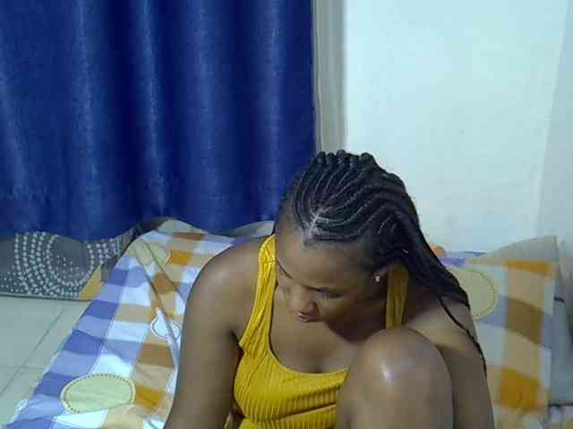 Sexyevonne webcam