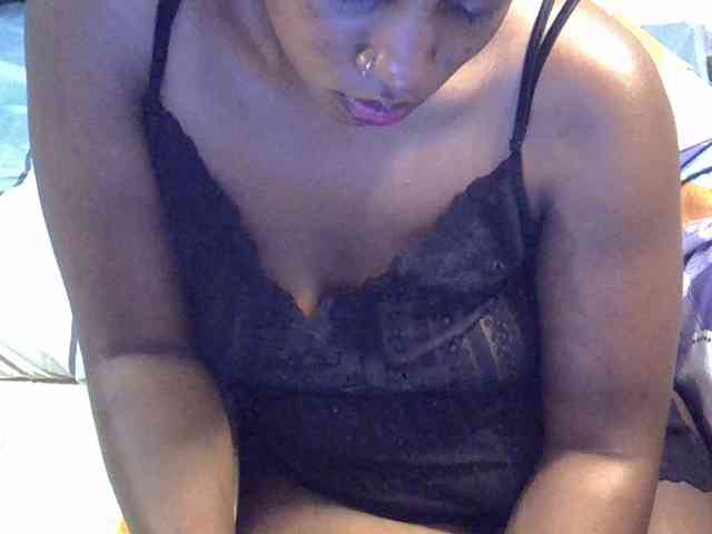 Sexyevonne webcam