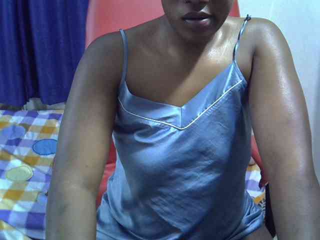 Sexyevonne webcam