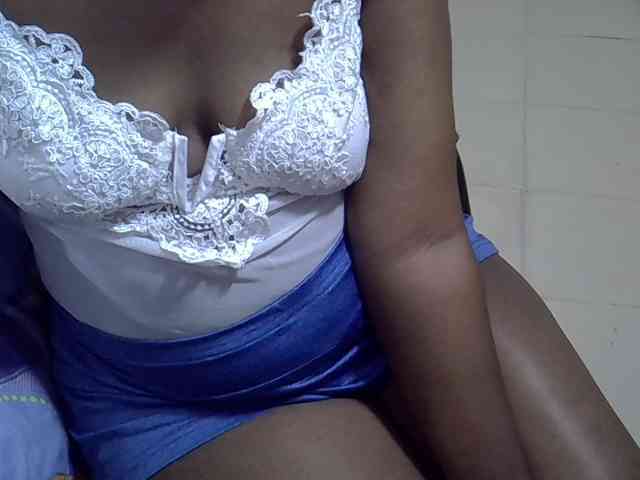 Sexyevonne webcam
