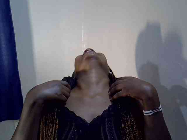 Sexyevonne webcam