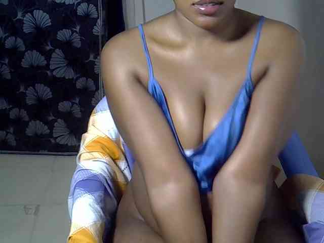 Sexyevonne webcam