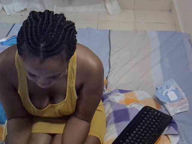 Sexyevonne webcam