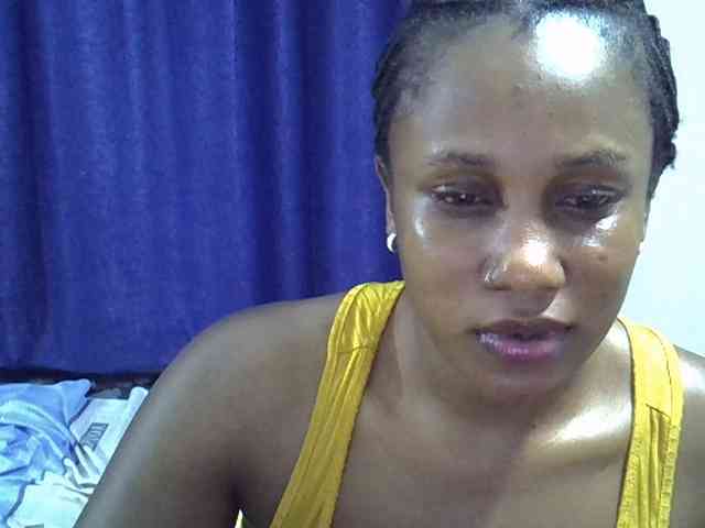 Sexyevonne webcam
