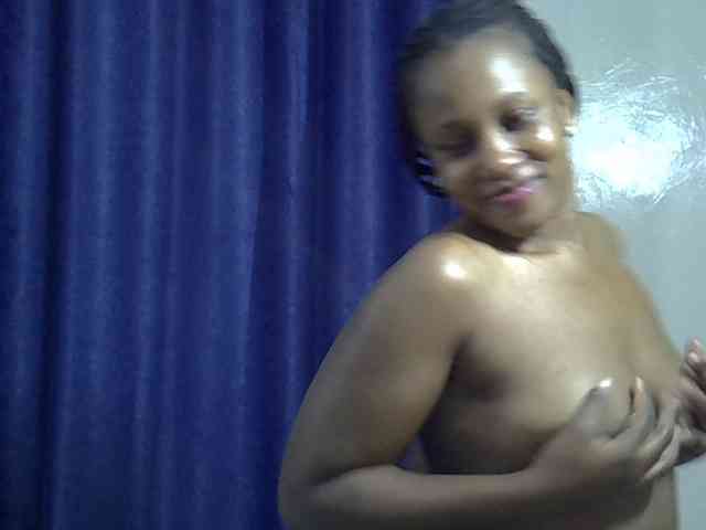 Sexyevonne webcam