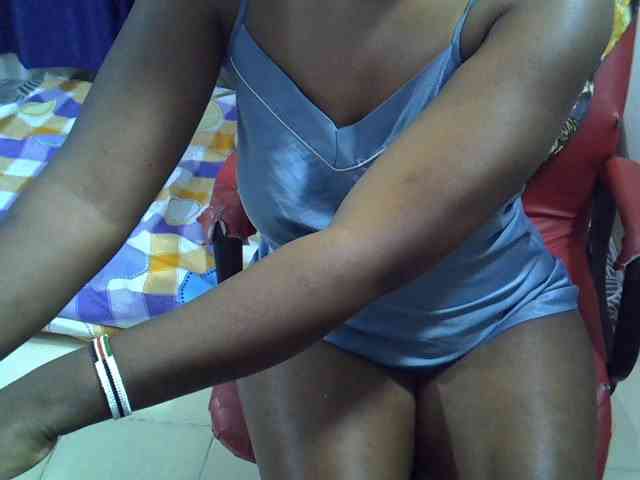 Sexyevonne webcam