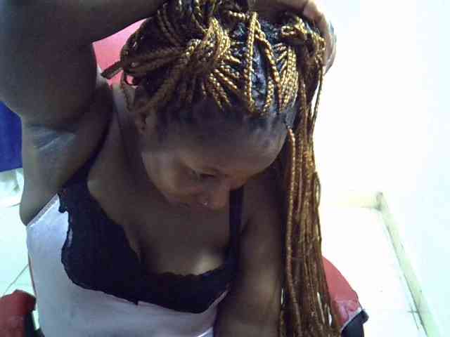 Sexyevonne webcam