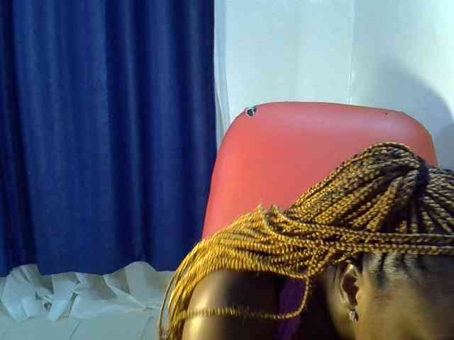 Sexyevonne webcam