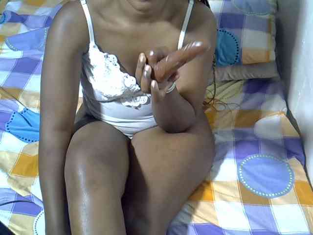 Sexyevonne webcam