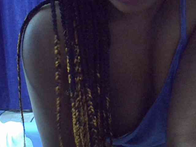Sexyevonne webcam