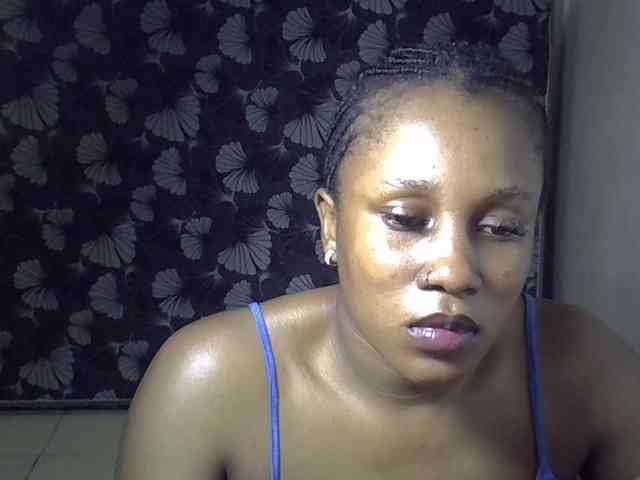 Sexyevonne webcam