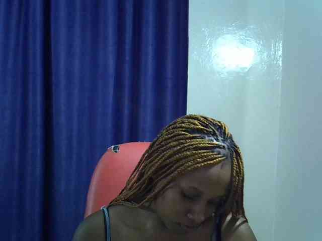 Sexyevonne webcam