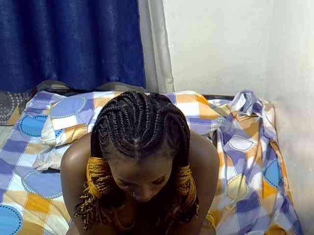 Sexyevonne webcam