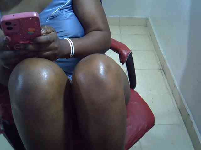 Sexyevonne webcam