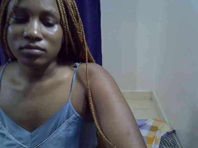 Sexyevonne webcam