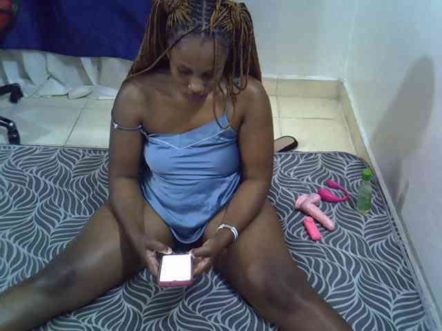 Model: Sexyevonne