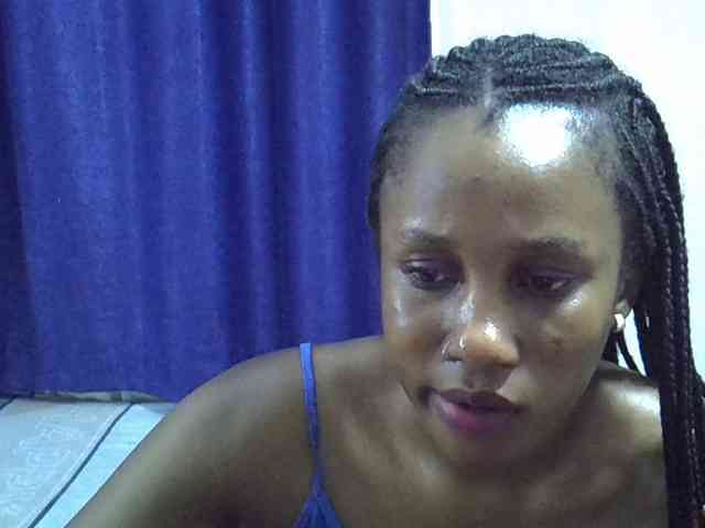 Sexyevonne webcam