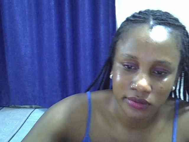 Sexyevonne webcam