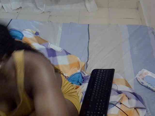 Sexyevonne webcam