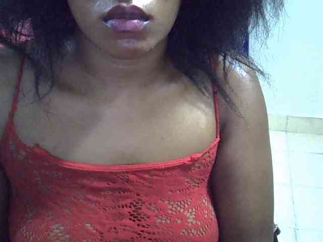 Sexyevonne webcam