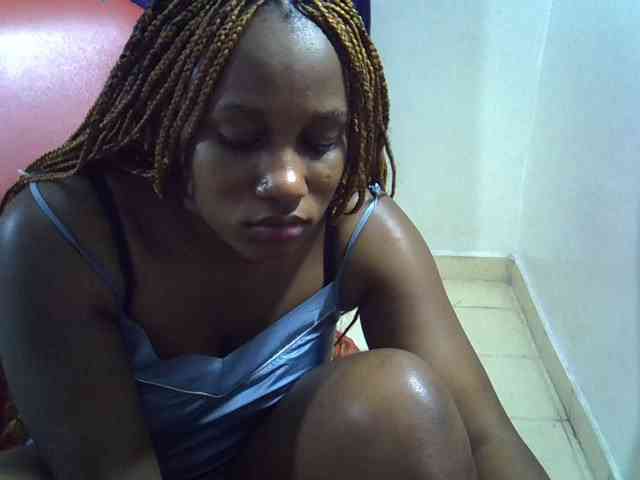 Sexyevonne webcam