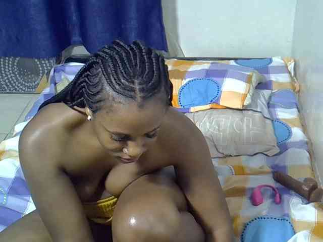Sexyevonne webcam