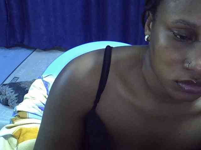 Sexyevonne webcam