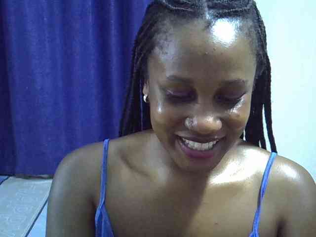 Sexyevonne webcam