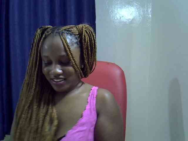 Sexyevonne webcam