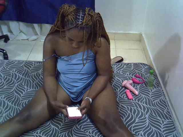 Sexyevonne webcam