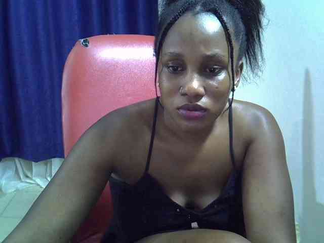 Sexyevonne webcam