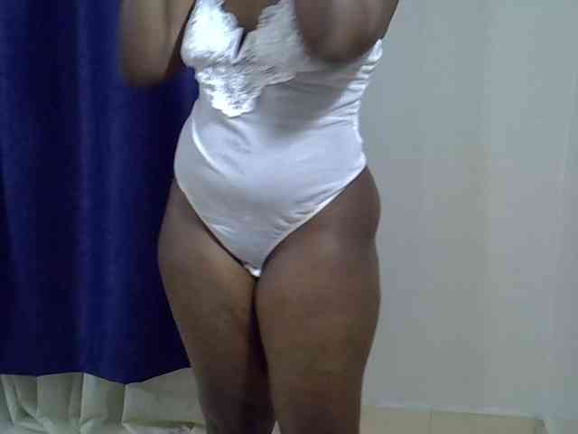 Sexyevonne webcam