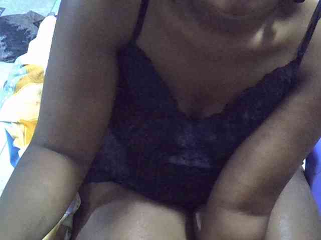 Model: Sexyevonne