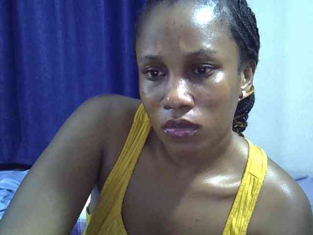 Sexyevonne webcam