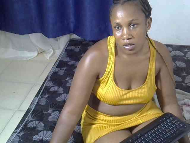 Sexyevonne webcam