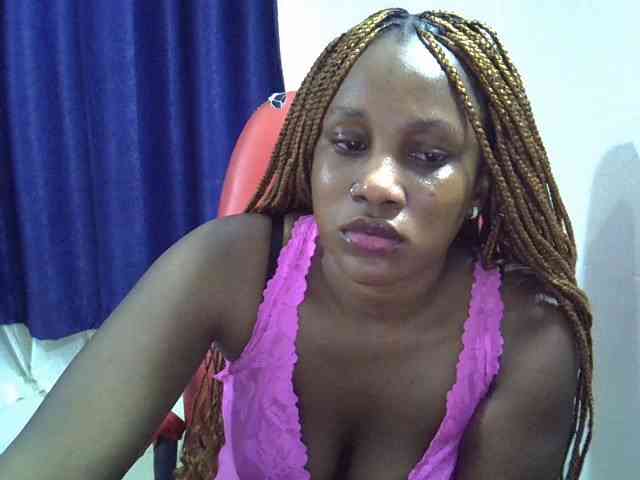 Sexyevonne webcam