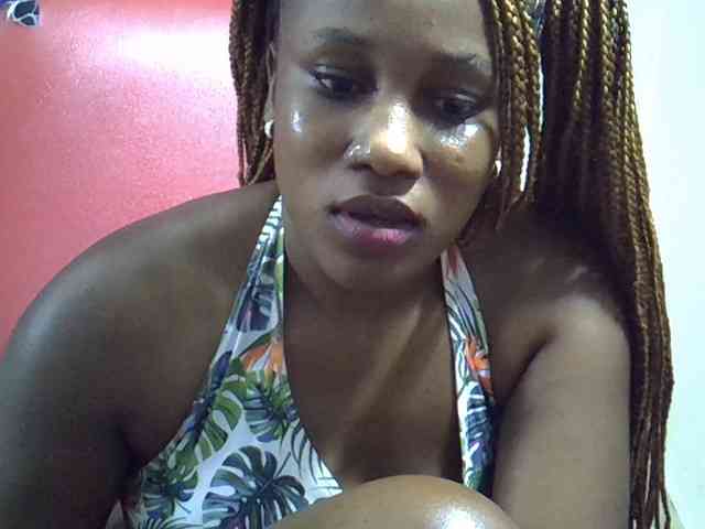Sexyevonne webcam