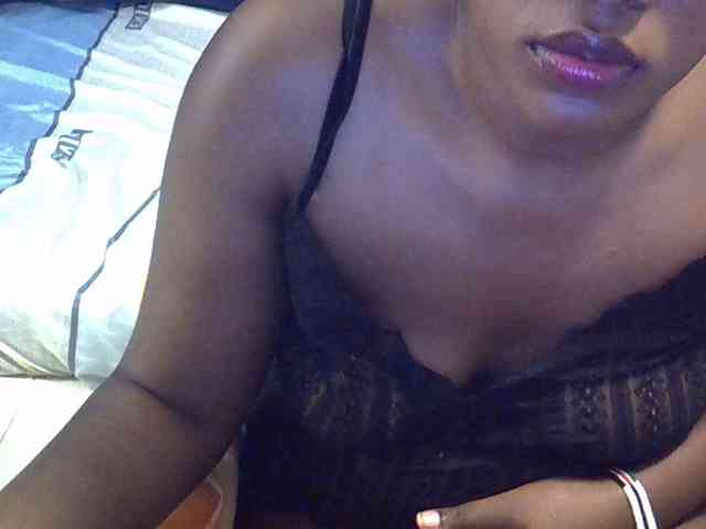 Sexyevonne webcam