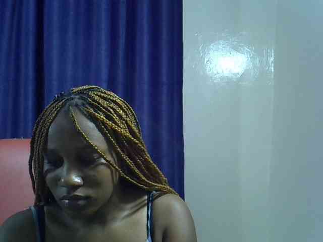 Sexyevonne webcam