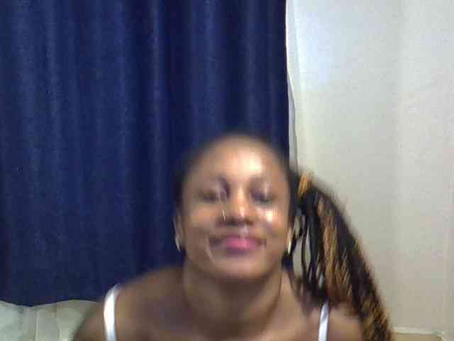 Sexyevonne webcam