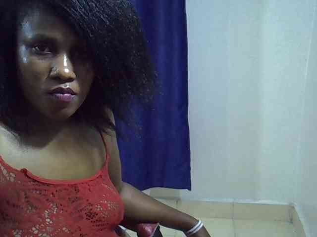 Sexyevonne webcam