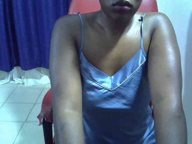 Sexyevonne webcam