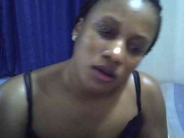 Sexyevonne webcam
