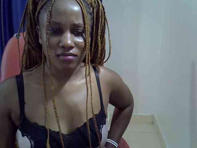 Sexyevonne webcam
